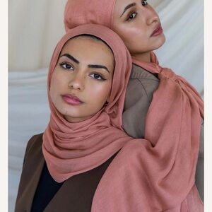 Vela scarves saffron chai standard